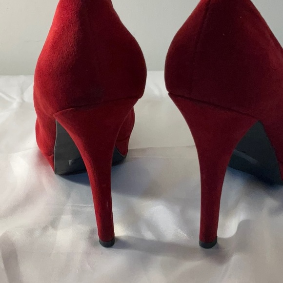 GUESS EUC Red Suede Platform Shoes With Red Patent Leather Toe Cap Size 7 1/2 - Picture 8 of 13